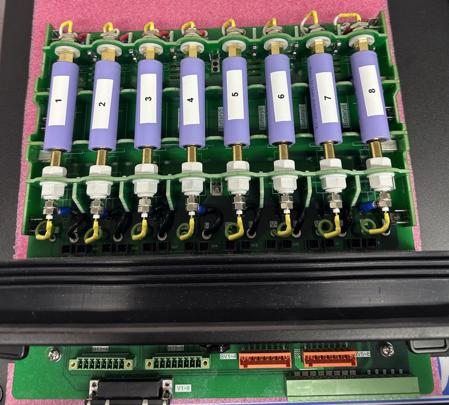 The eight XCell N18650CP-35E cells in the PDBT tray, numbered 1 to 8, with separate current and voltage-sense connections